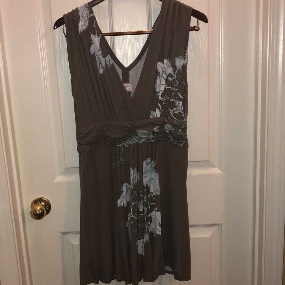 2/$12 Victoria shirt - tank sleeves and tunic